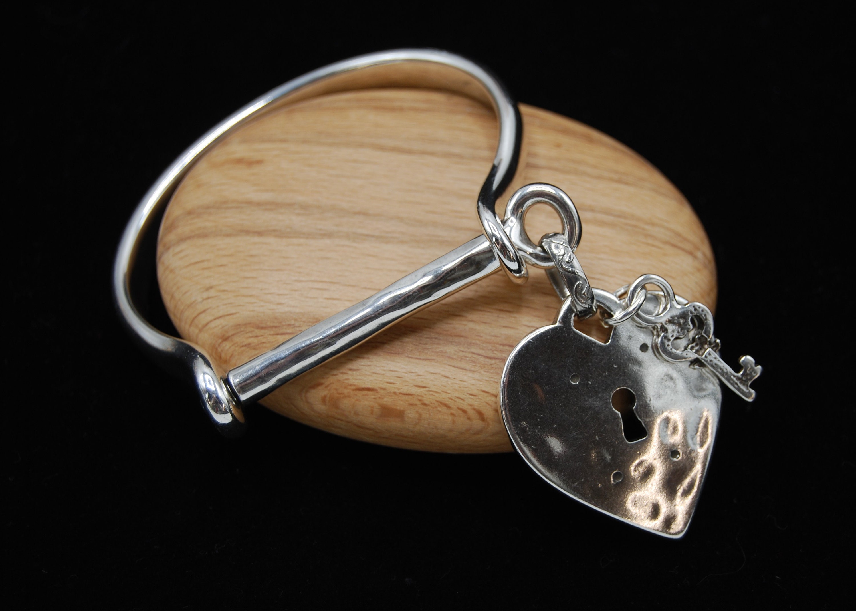 Silver Padlock Bangle: Heart & Key Charm Cuff Bracelet - Etsy Israel