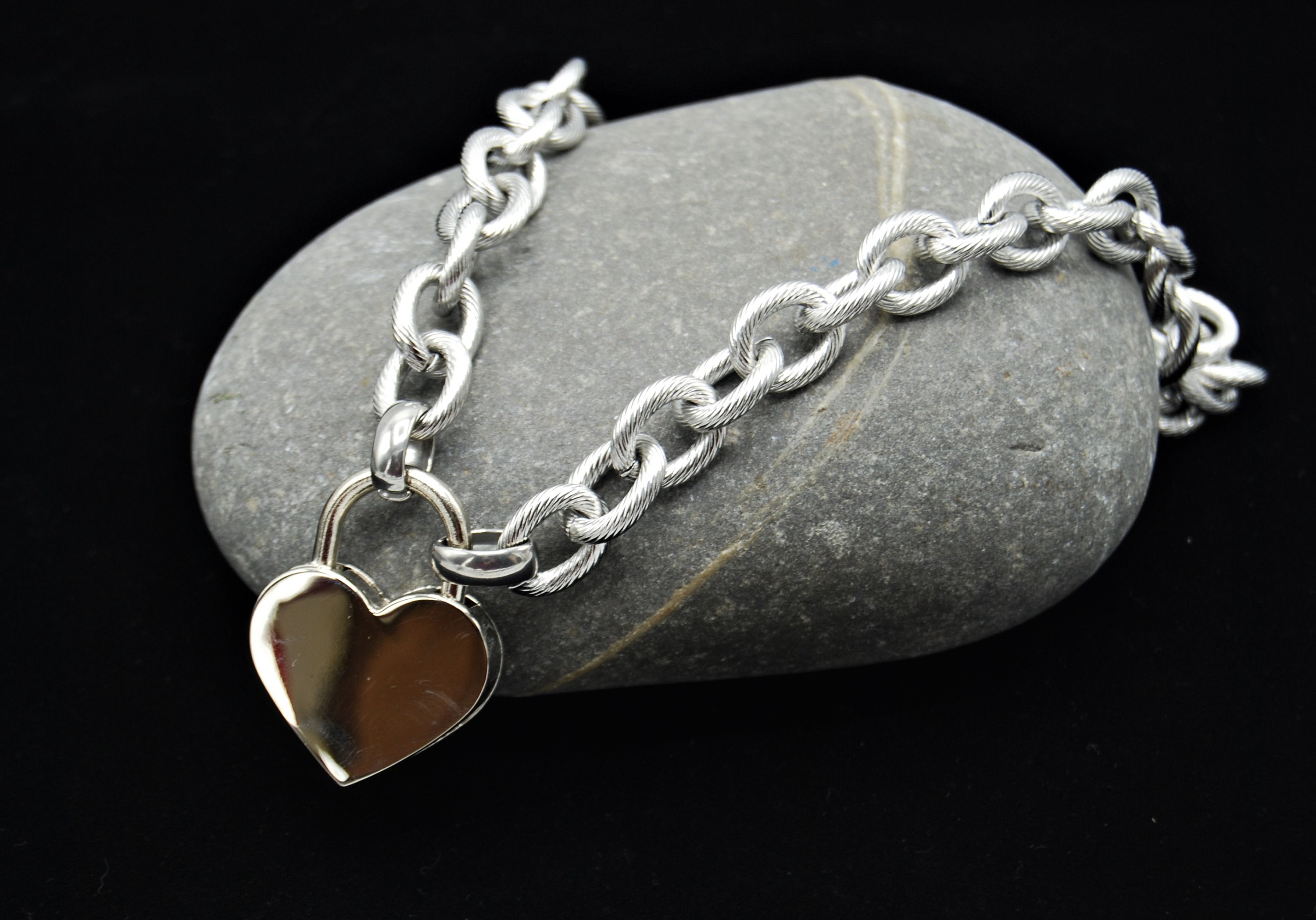 ★SENTIMENTS★ NO.483 [SILVER] HEART CODE LOCK NECKLACE il_fullxfull.2862180272_kjpq.jpg
