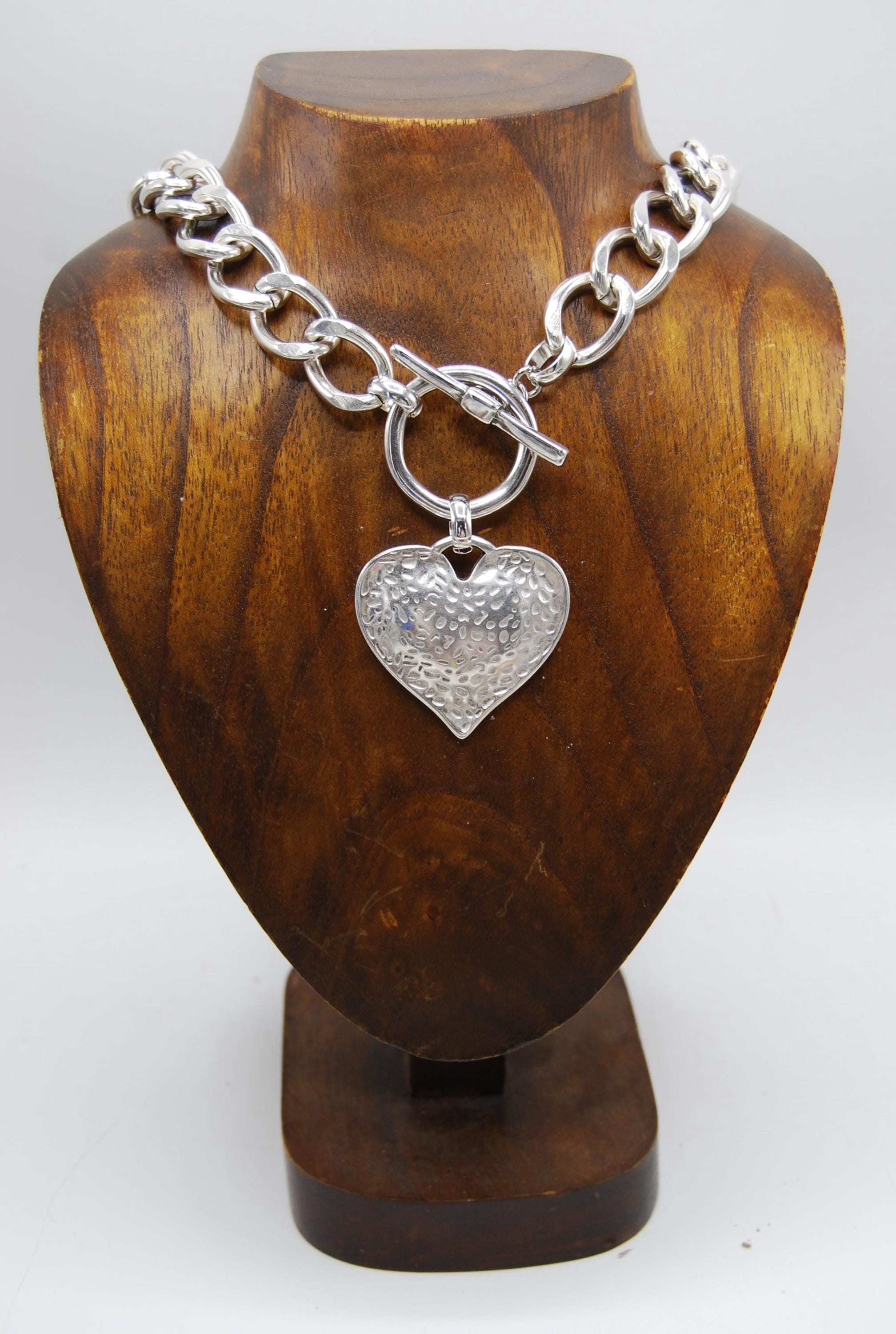 アクセサリー vintage925silver heart motif necklace Chunky Silver Plated Heart Necklace: Solid Curb Chain, Toggle
