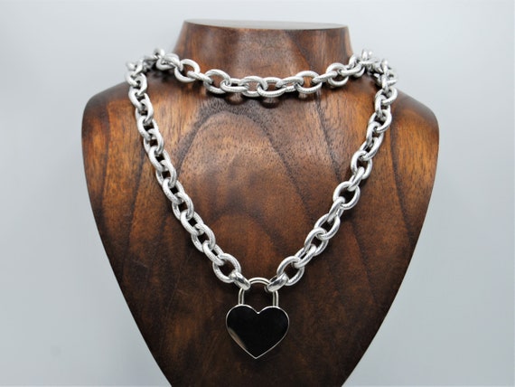 Chain Necklace with Heart Lock
