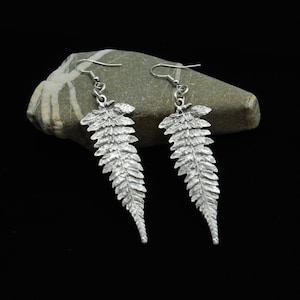 Dramatic Antique Silver Fern Leaf Drop Earrings, Statement Silver Dangling Leaf Earrings, Silver Boho Silver Earrings, Silver Earrings