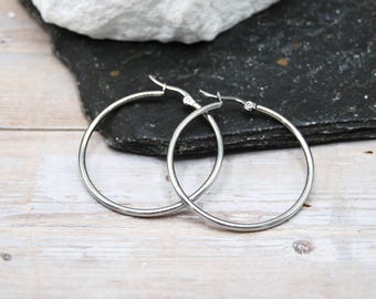 Silver Stainless Steel Hoop Earrings – Lever Back Fastening