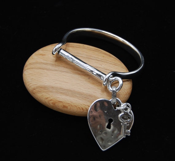 Silver Padlock Bangle: Heart & Key Charm Cuff Bracelet - Etsy Israel