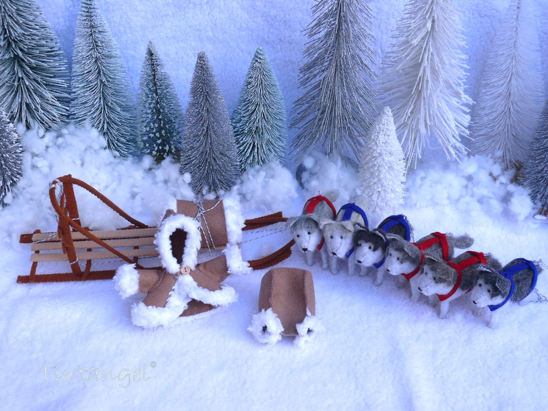 Dress to Impress musher Clothing, Dog Sled and Huskies PDF Felt Pattern