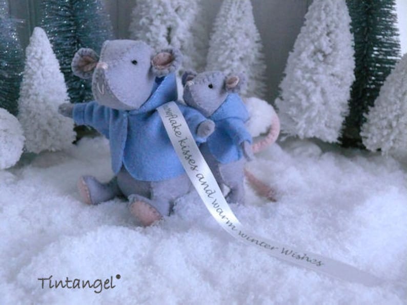 PDF pattern instand download including ribbon send by mail Snowflake kisses and warm winter Wishes
