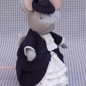 Lady Mouse pattern - PDF - hand sewing - instant download - Victorian style - Christmas decor