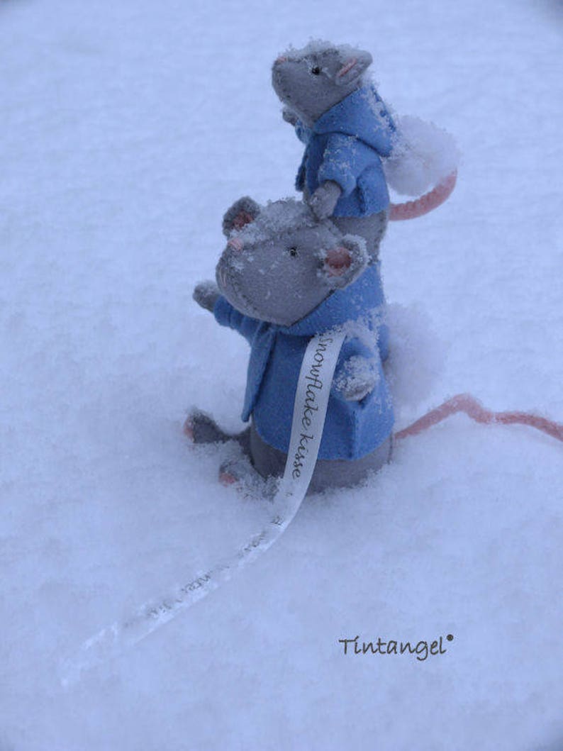 PDF pattern instand download including ribbon send by mail Snowflake kisses and warm winter Wishes