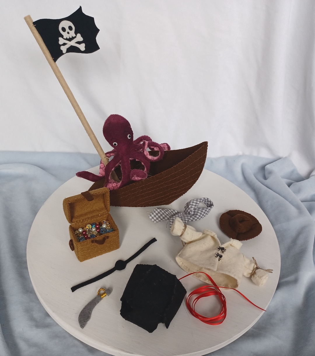 Dress to Impress Pirate Costume With Shipwreck, Treasury, and Octopus. Pdf Pattern Instant