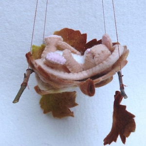 Sleeping mouse sewing pattern - PDF  - small felt project - Waldorf style - instant download