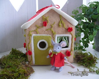 Mouse stays at home - Cottage - DPF felt pattern - instant  download