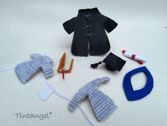 Felt Graduation Outfit Pattern  Dress to Impress Series (PDF Pattern) -  Etsy New Zealand