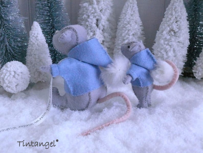 PDF pattern instand download including ribbon send by mail Snowflake kisses and warm winter Wishes