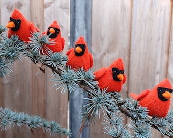 Red Cardinals - PDF pattern - instant download