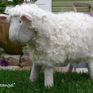 Garden Sheep - PDF pattern - instant download