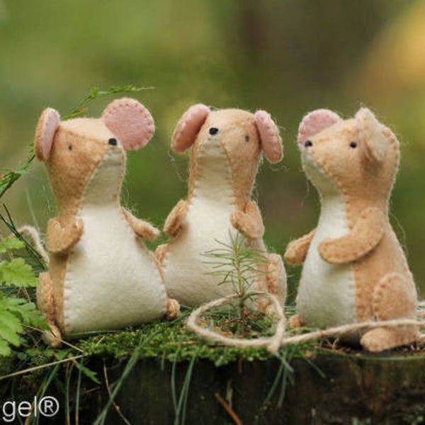 Forest Mice, in two sizes - PDF pattern - instant download