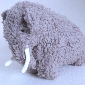 Patrón de costura de mamut de peluche – Animal de peluche (Descarga en PDF)