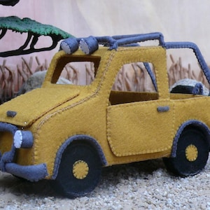 Modello di cucito per Jeep Safari in feltro – Set da gioco Morris & Miny (modello PDF)