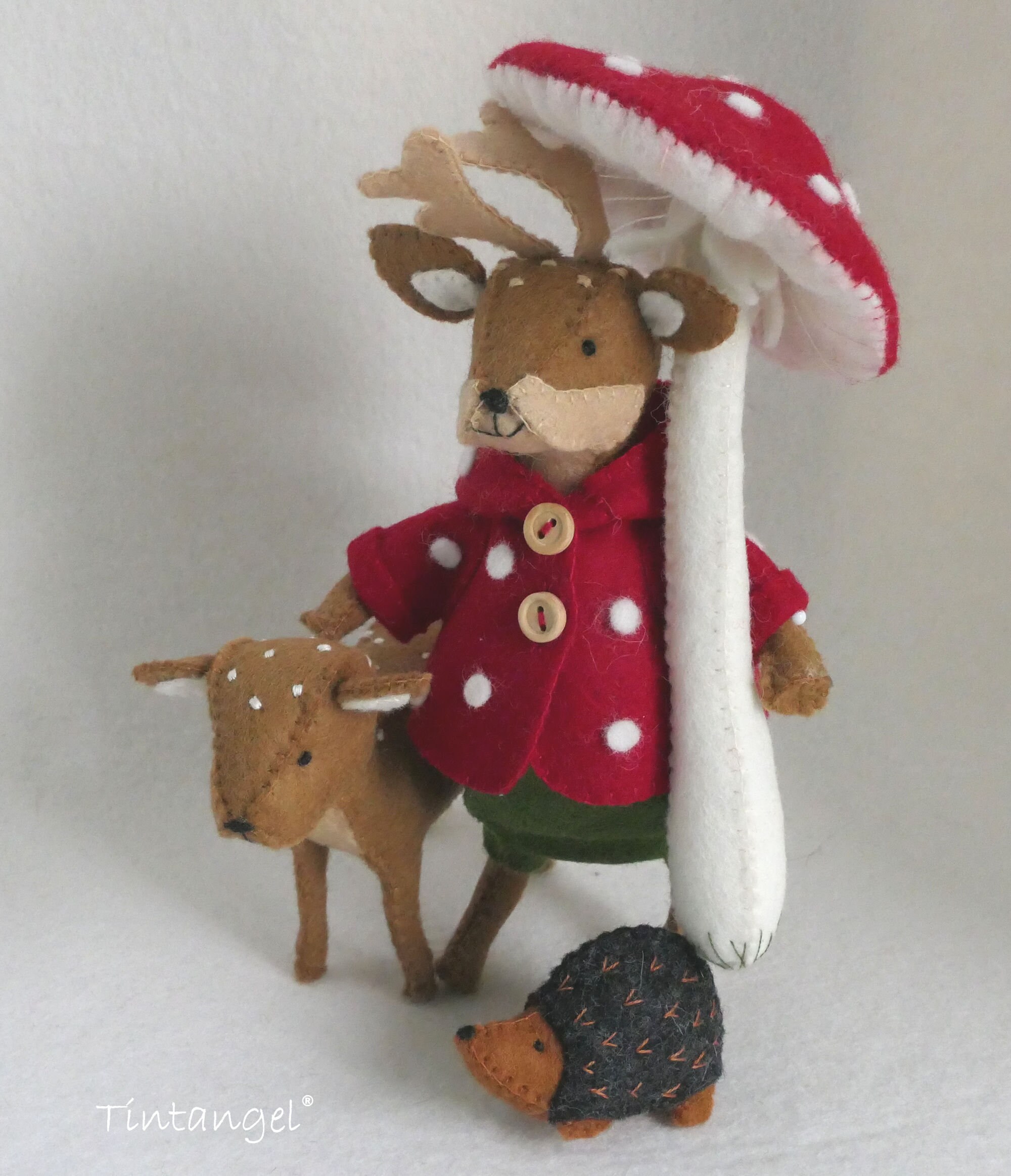 Dress to Impress Deer - PDF Felt Pattern - Animal Pattern