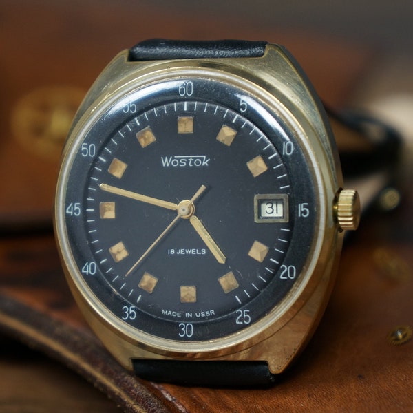 Vintage Vostok USSR Mechanical Watch, 18 Jewels