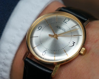 Vintage Raketa Mechanical Watch, USSR Made Mens Watch