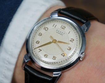 Reloj mecánico vintage Poljot: reloj de pulsera soviético para hombre, década de 1950