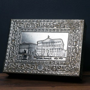 metal box, vintage box, antique box, decorative box, room decor, USSR decor, biscuit biscuit, candy box, decor