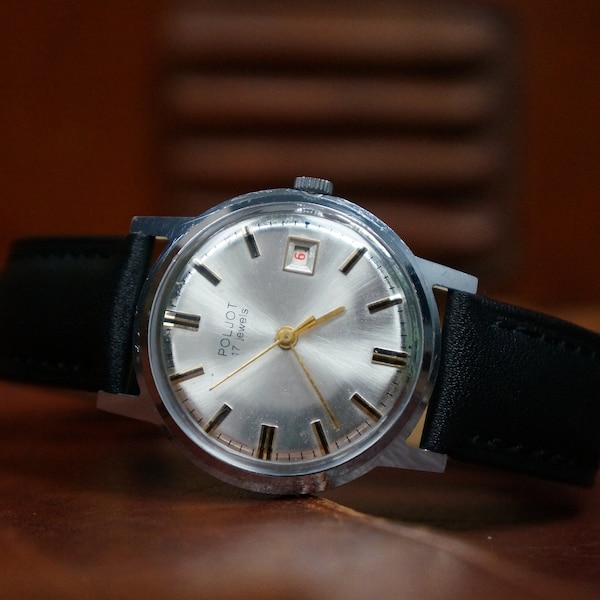 Vintage Poljot Mechanical Watch: USSR Calendar Watch