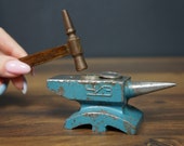 Anvil, vintage anvil, miniature anvil, small anvil, antique anvil, metal anvil, old anvil, jewelers anvil, mini anvil, work tool, work