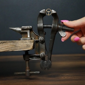 vise, tool vise, antique tool, jeweler&#39;s vise, vintage vise, workshop decor, vintage tool, carpentry, vises USSR, metal  vise, small vise