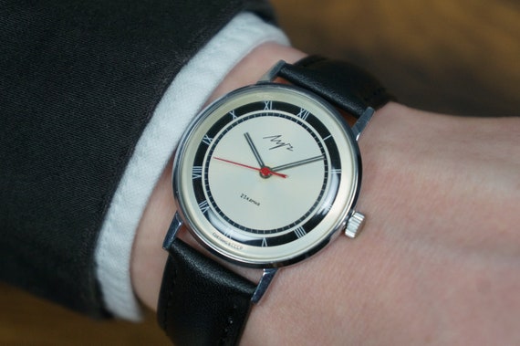 Vintage watch Unisex watch Wristwatches Slim watch Retro watches Old watches Minimalist watch Mens watch