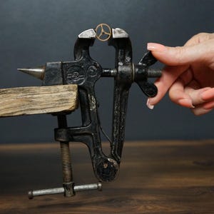 vise, tool vise, antique tool, jeweler&#39;s vise, vintage vise, workshop decor, vintage tool, carpentry, vises USSR, metal  vise, small vise