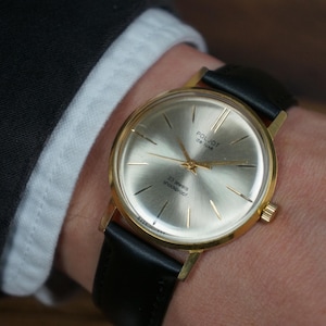 Vintage Poljot USSR Mechanical Watch - 1970s Men&#39;s Wristwatch