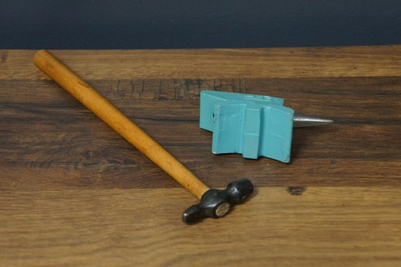 Vintage Miniature Metal Anvil With Hammer: USSR Tool - Etsy Israel
