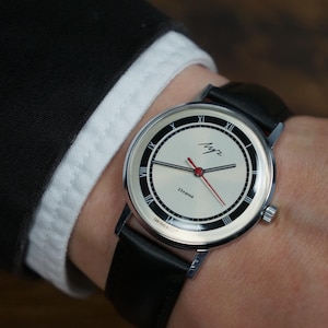 Vintage watch, Unisex watch, Wristwatches, Slim watch, Retro watches, Old watches, Minimalist watch, Mens watch