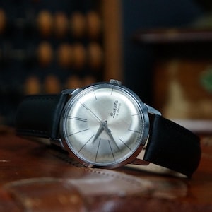 Vintage Raketa USSR Men&#39;s Watch: Mechanical Rocket Watch, 1970s