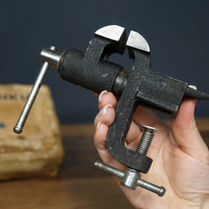 vise, tool vise, antique tool, jeweler&#39;s vise, vintage vise, workshop decor, vintage tool, carpentry, vises USSR, metal  vise, small vise