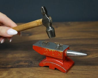 Miniature Anvil: Vintage USSR Metal Jeweler Tool