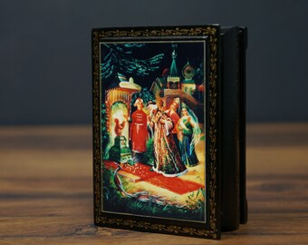 Joyero vintage Palekh: caja de madera pintada a mano de la URSS