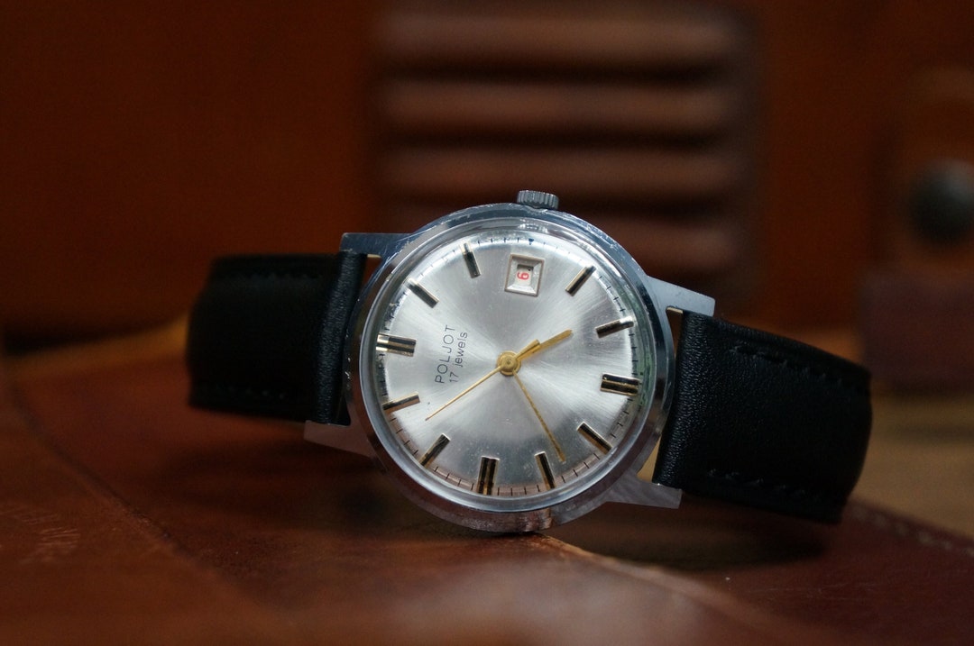 ヴィンテージ ポルヨット 機械式時計：ソ連カレンダーウォッチ - Etsy 日本