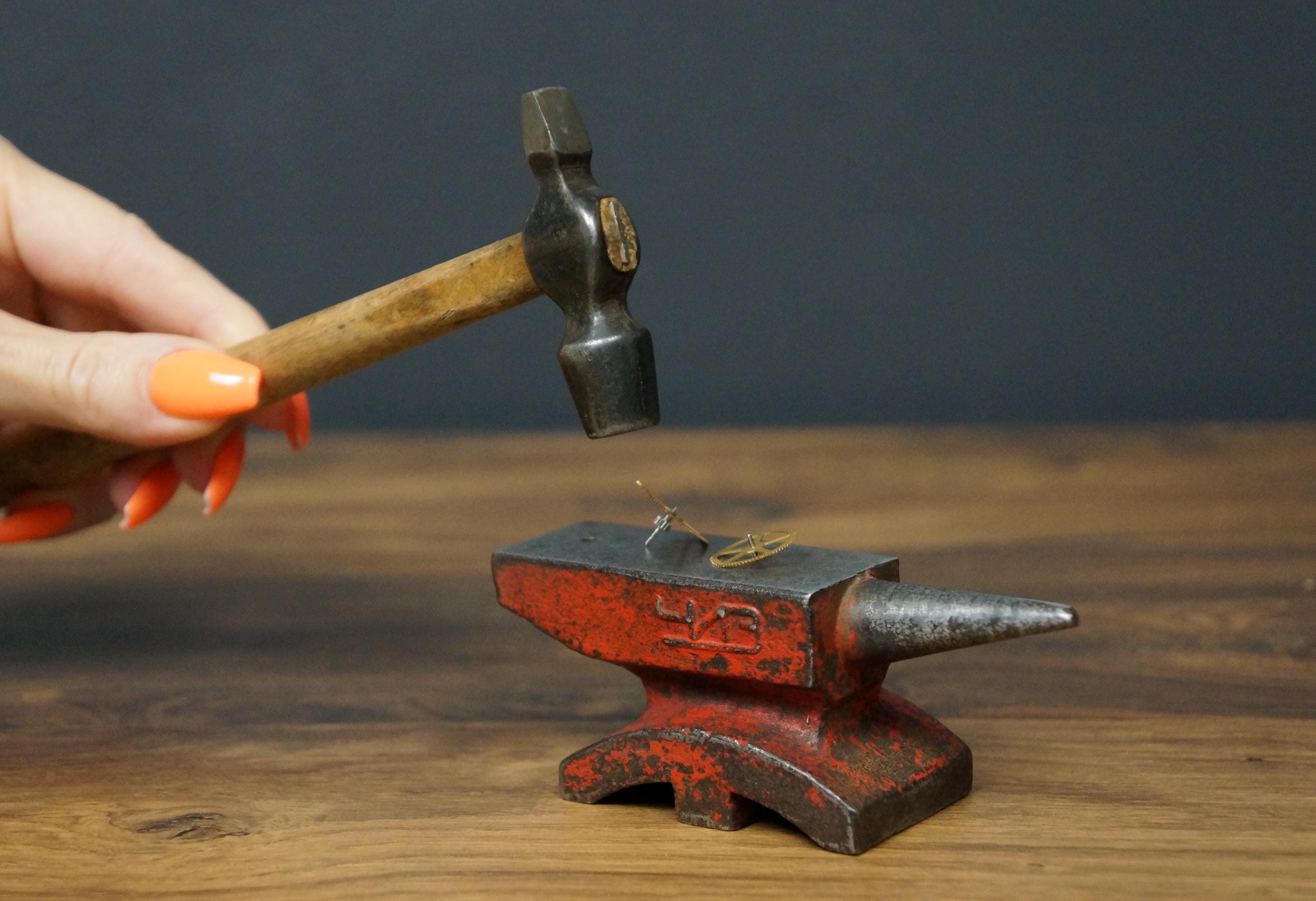 アンティーク雑貨 Miniature Anvil アンティーク雑貨 Miniature Anvil Vintage Antique Style Cast Iron