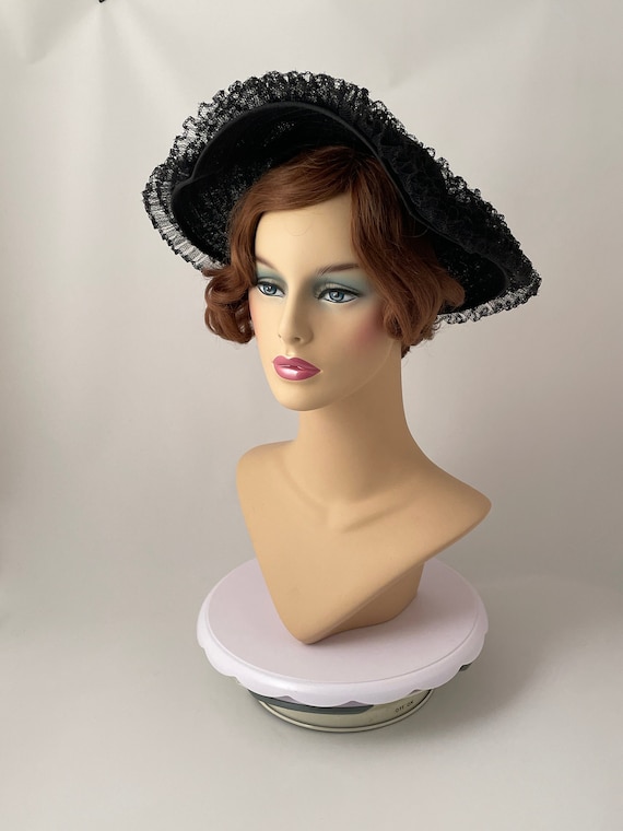 Ladies vintage hat, 1940s hat, 1940s black hat, 19
