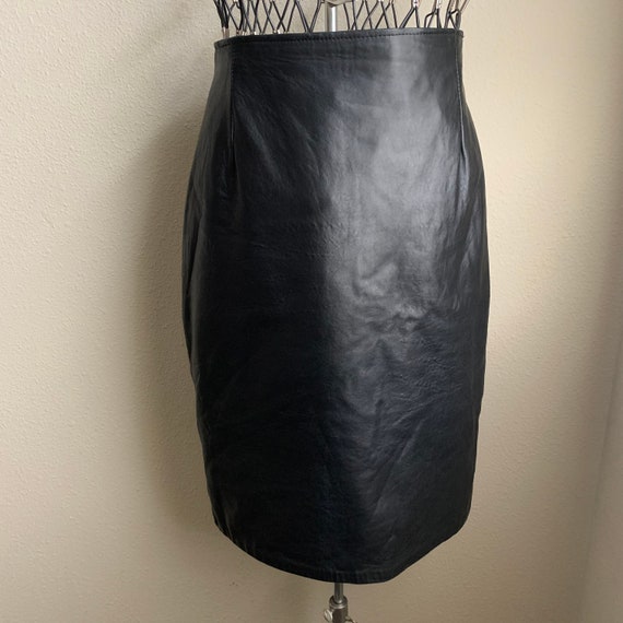 Leather skirt size 6 sale