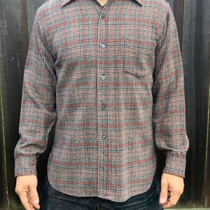 Pendleton Vintage Red and Withe Plaid Button Up Men&#39;s Red and White Wool Flannel Shirt Size Large