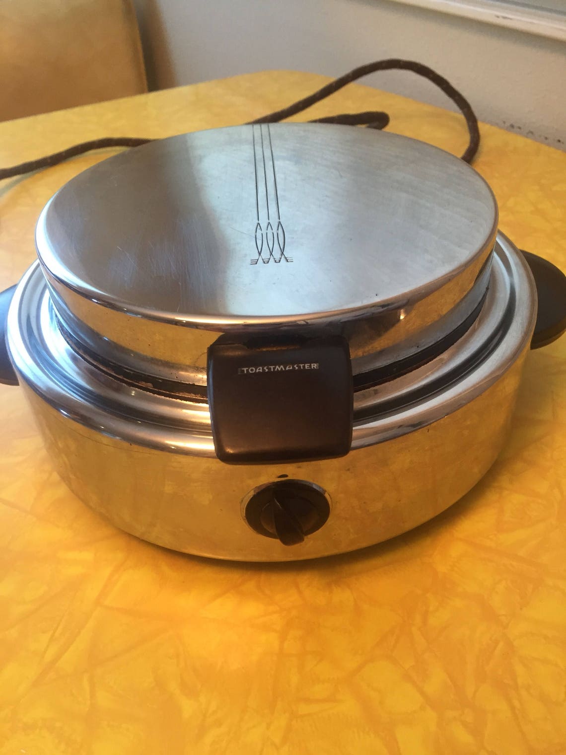 Vintage Toastmaster Stainless Steel Chrome Waffle Maker Etsy