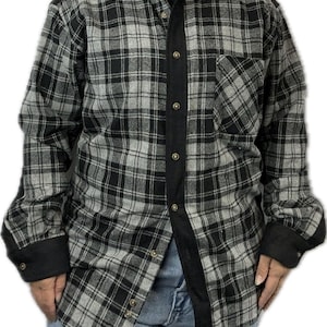 Vintage Pendleton ullskjorta med knappar, rutig svart grå vit långärmad ull, armbågslappar, herrstorlek small damstorlek medium