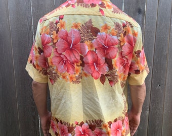 Chemise Hawaïenne Homme Hilo Hattie - Taille L Rouge Hibiscus - Occasion Très Bon état