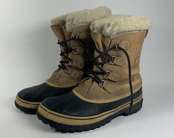 Canada Natural Rubber Boots. Men 