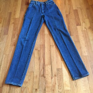 Vintage Wrangler Cowgirl Cowboy Cut Donkerblauw Denim Ridning Jeans Boot Cut High Rise Women's Size 9/10 36