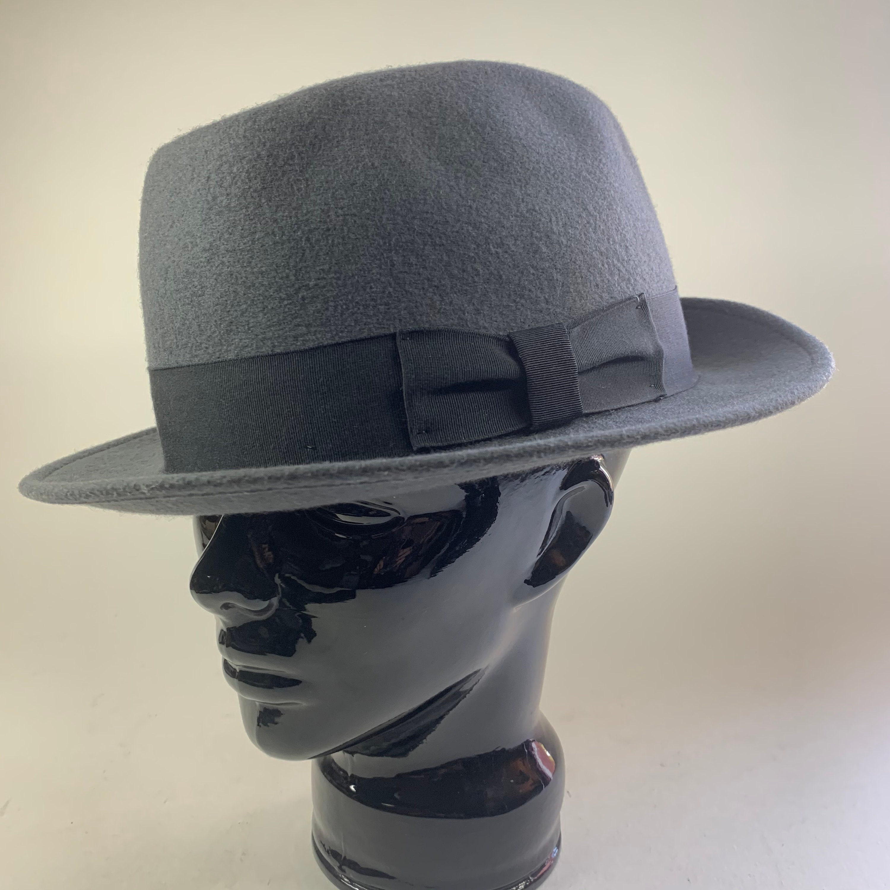 Vintage Steve Harvey Collection Grey Wool Felt Fedora Hat with Bow