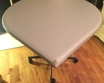 Herman Miller Teardrop Rolling Relay Office Work Table 36" x 43"